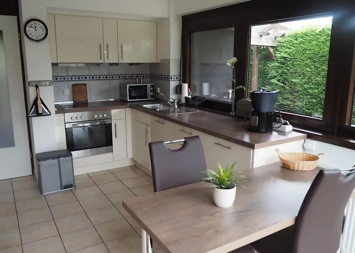 Haselbusch - Lastering Ferienhaeuser &